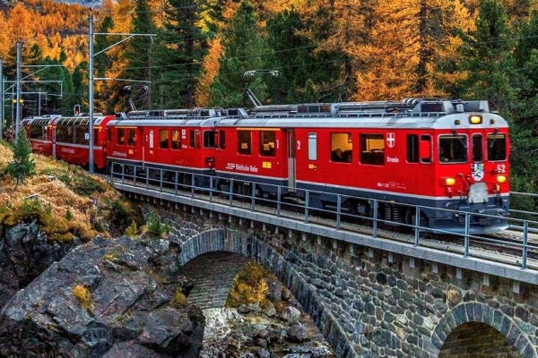 Foliage sul TRENINO ROSSO DEL BERNINA